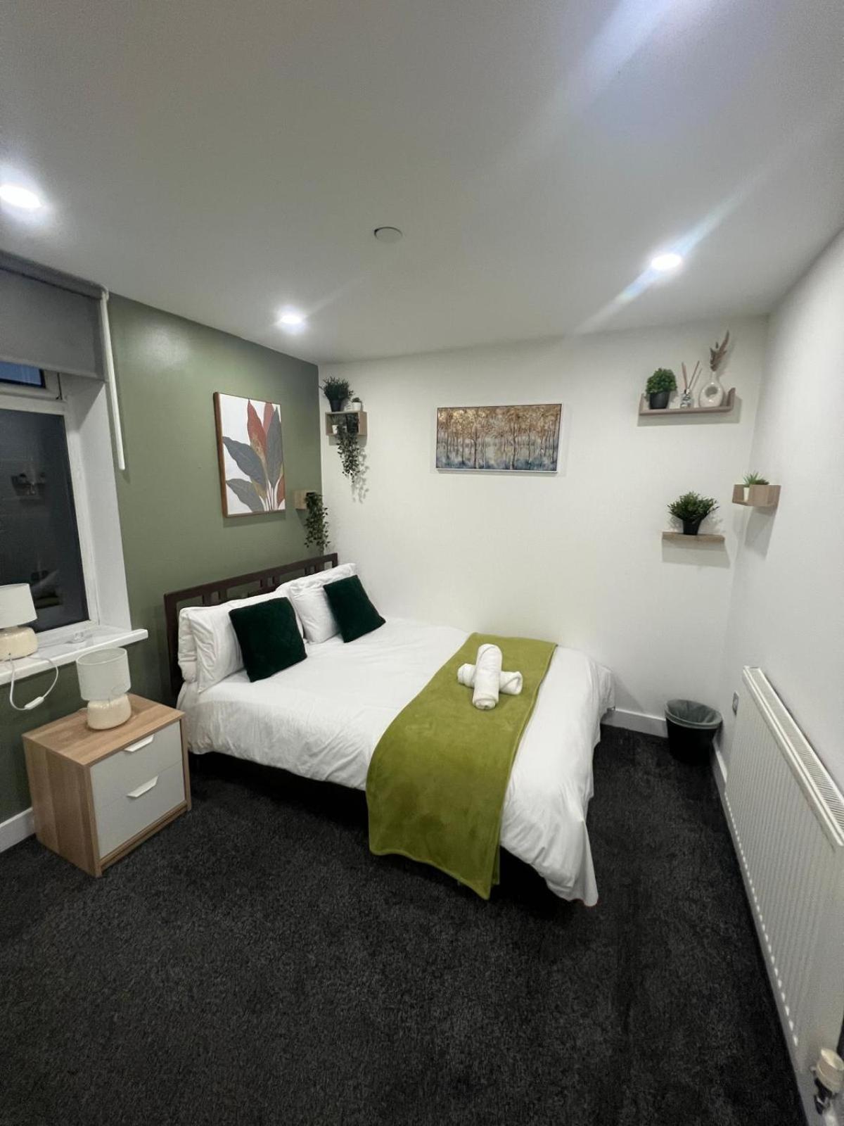City Centre Location! For Business And Leisure! 5/6 Guests Cardiff Dış mekan fotoğraf